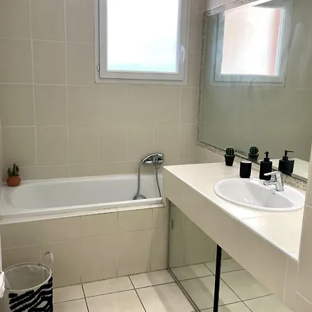 Studio With Swimming Pool Next To The Beach Apartman