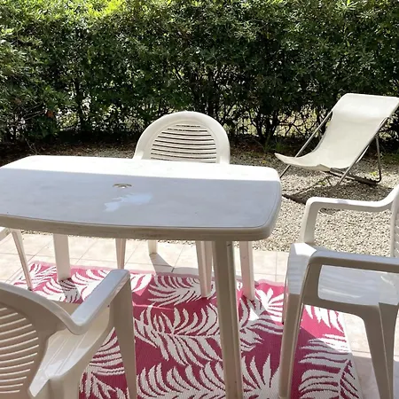 Studio With Swimming Pool Next To The Beach